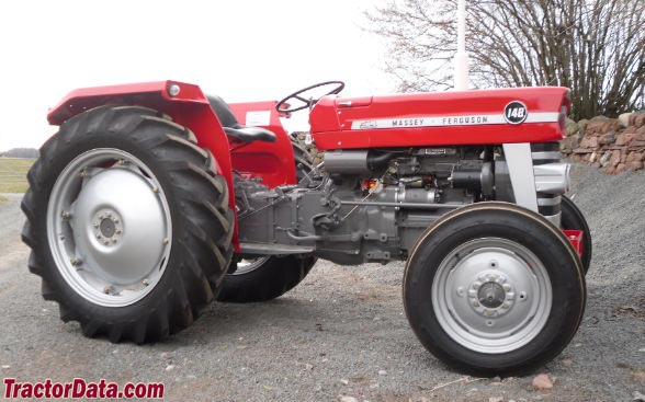 Massey Ferguson 148, right side