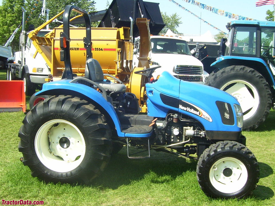 New Holland TC40D, right side.