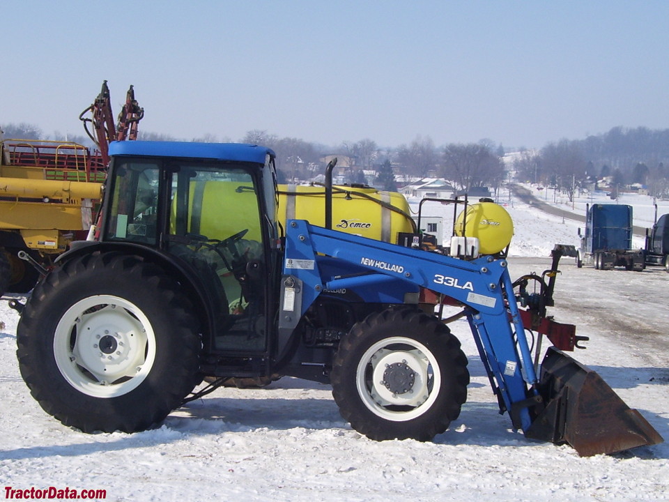 New Holland TN75S with 33LA front-end loader.