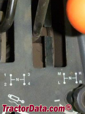 New Holland 9384 transmission controls