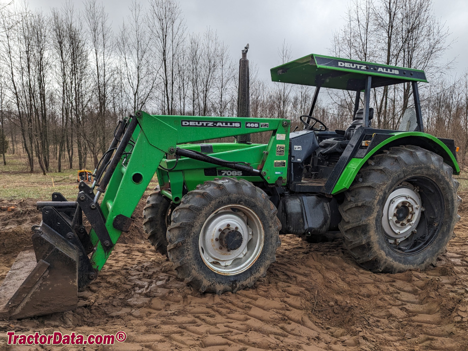 Deutz-Allis 7085 with ROPS and 465 front-end loader.