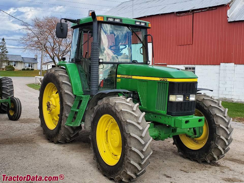 John Deere 7510