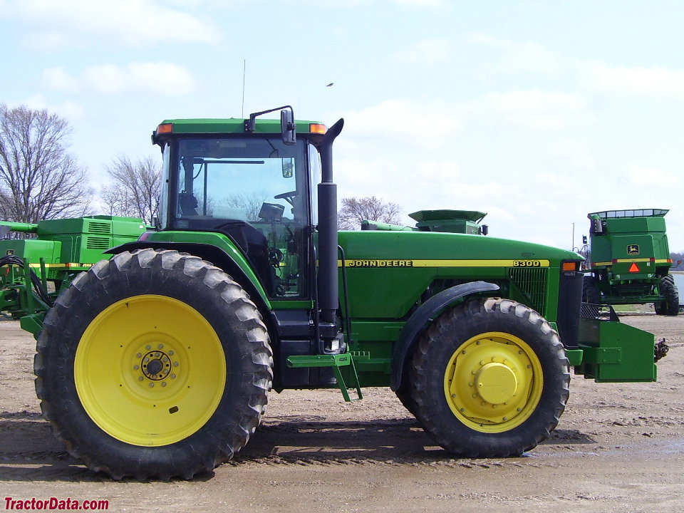 John Deere 8300