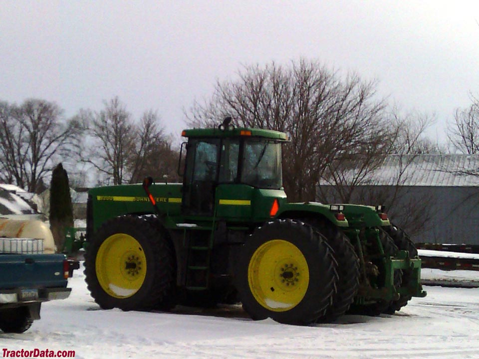 2000 John Deere 9200 with PTO and three-point hitch.