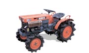 Kubota B7000 tractor photo