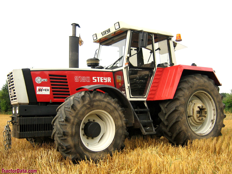 Steyr 8180, left side.