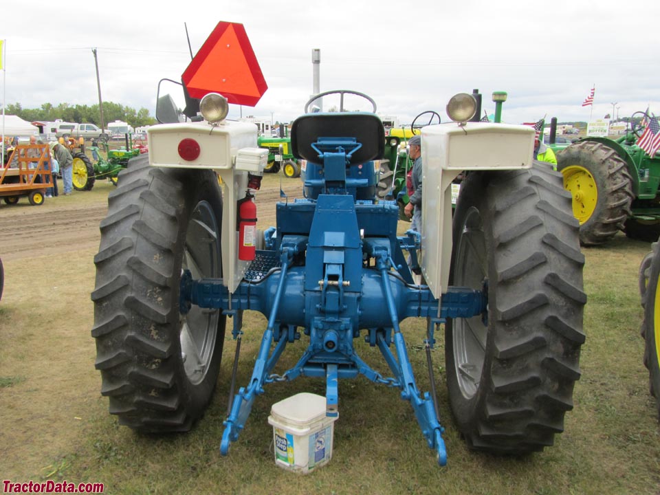 Ford 4000 row-crop (Ford 4200 diesel).