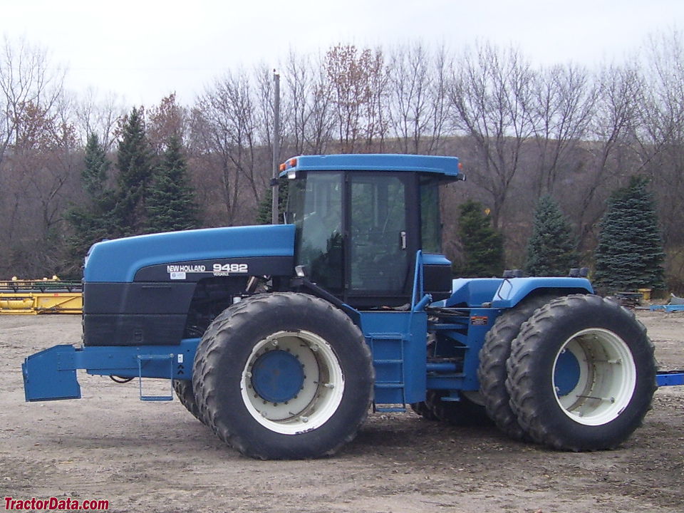 New Holland 9482, left side.