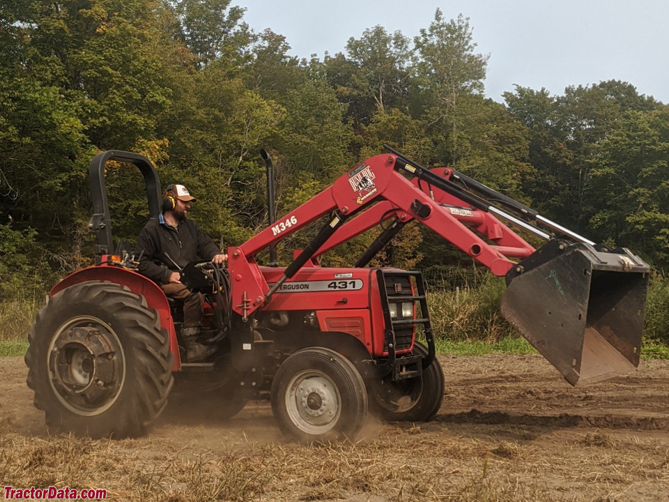 Massey Ferguson 431