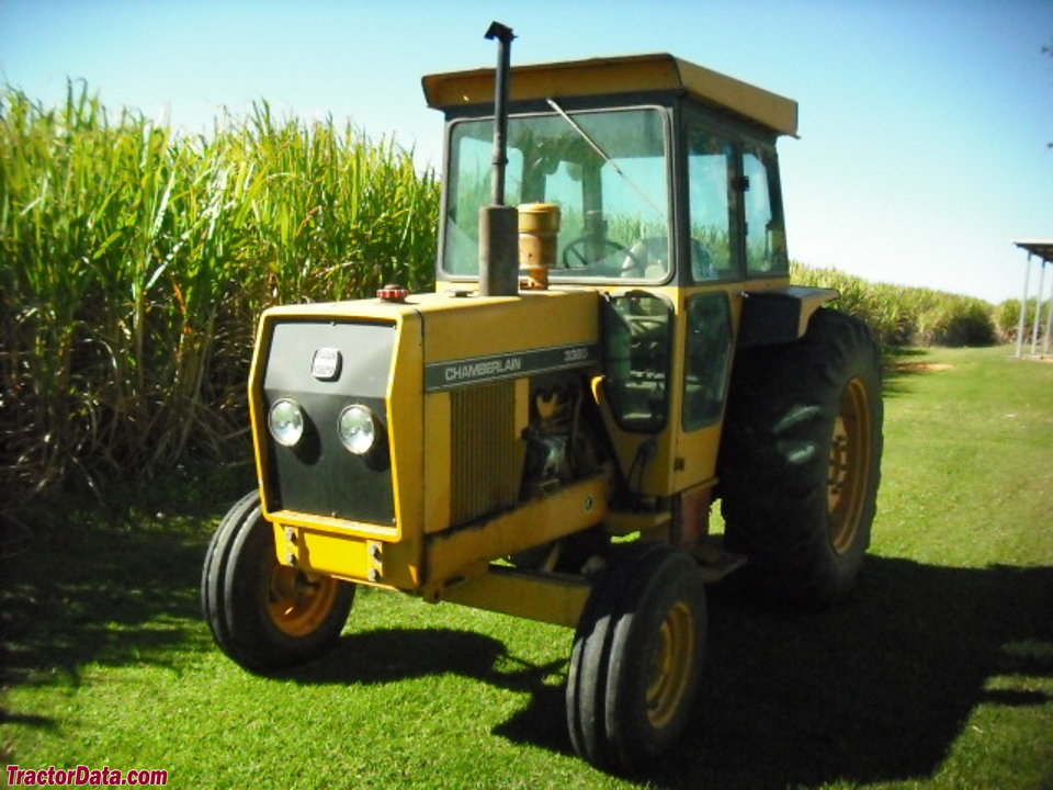 John Deere 3380