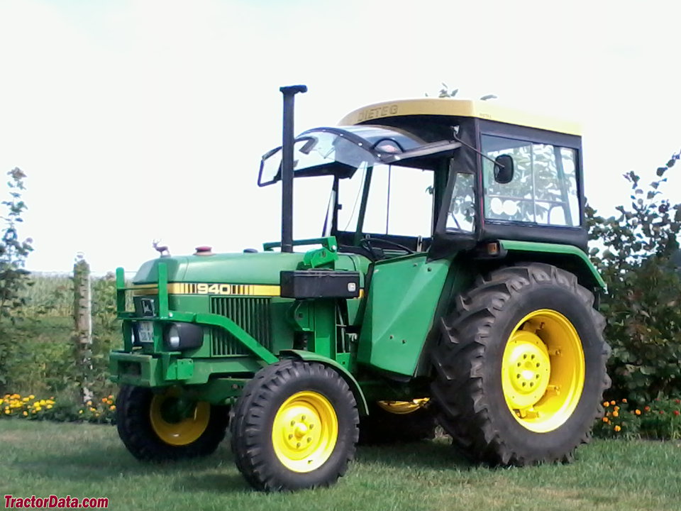 John Deere 940