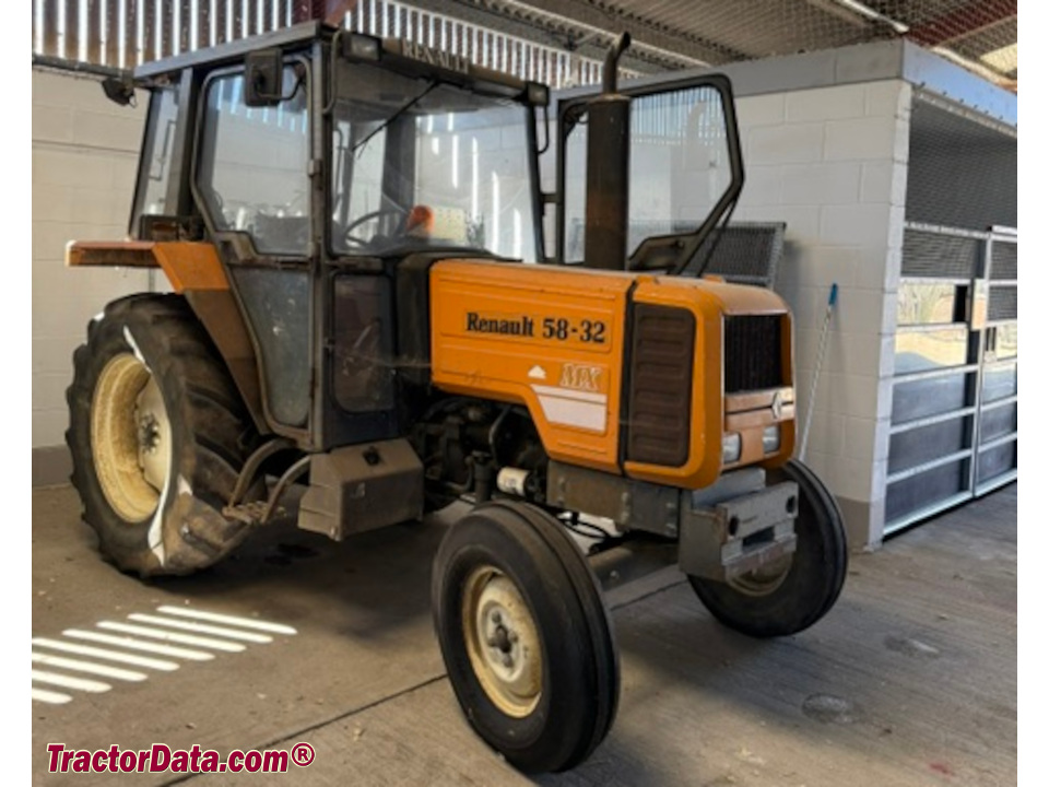 Renault 58-32 MX utility tractor.