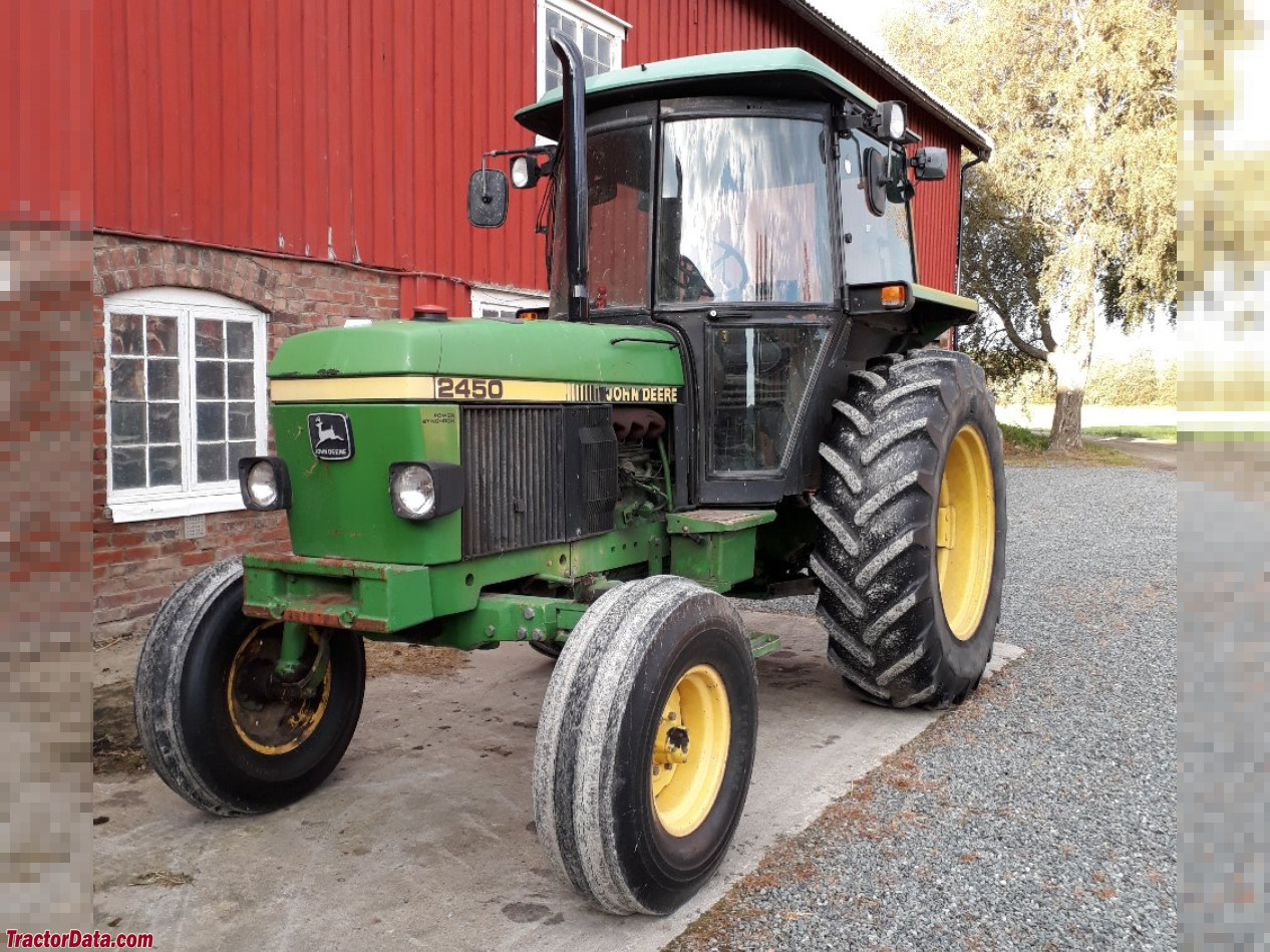 John Deere 2450