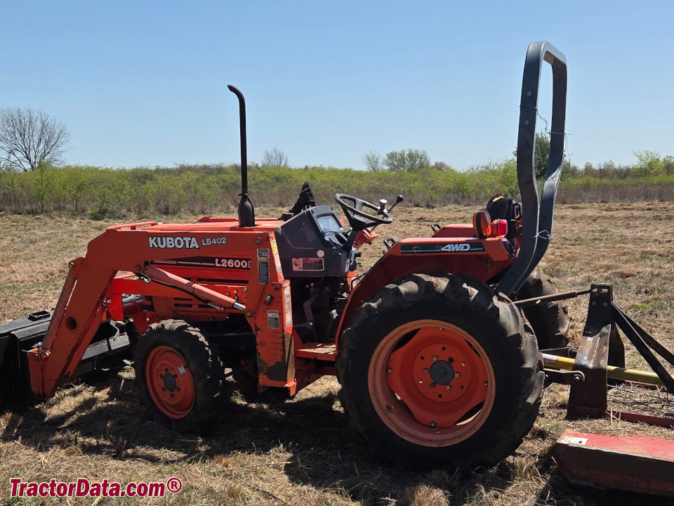 Kubota L2600DT compact utility tractor with LB402 front-end loader.