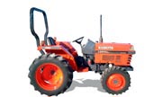 Kubota L2600 tractor photo