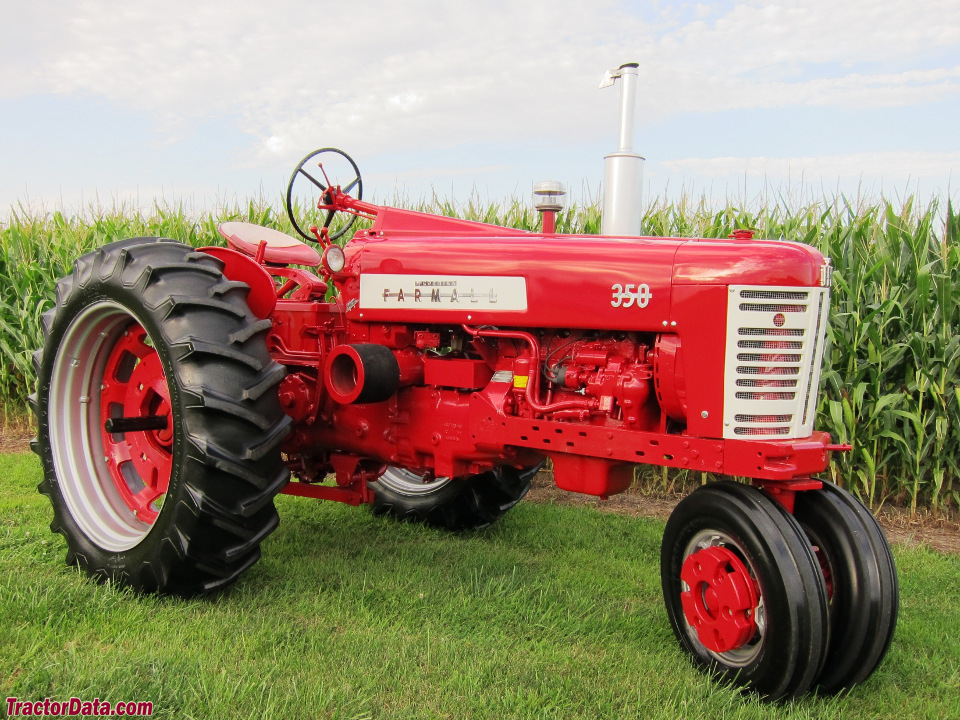 Tricycle-front Farmall 350