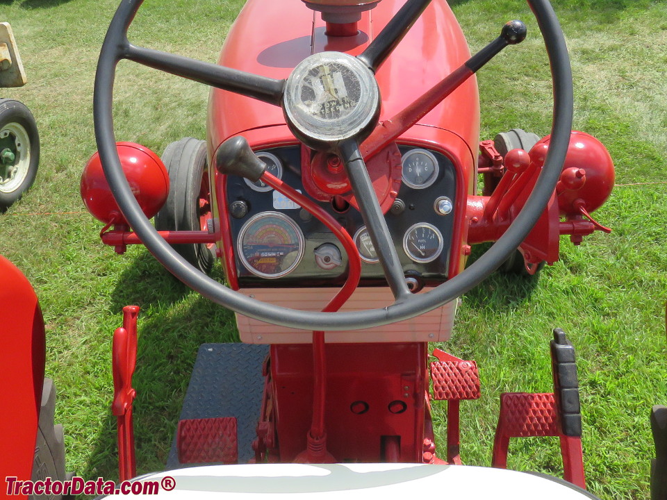 Farmall 460 operator station and controls.