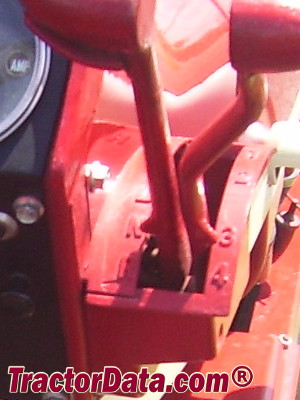 Farmall 706 transmission controls