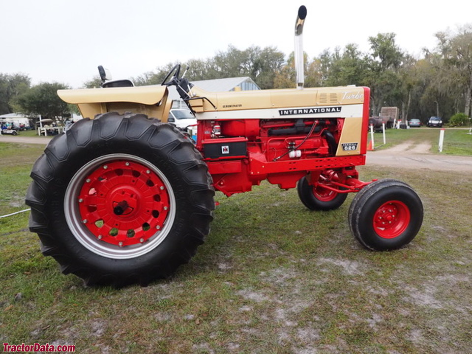 Wide-front Gold Demonstrator Farmall 826.