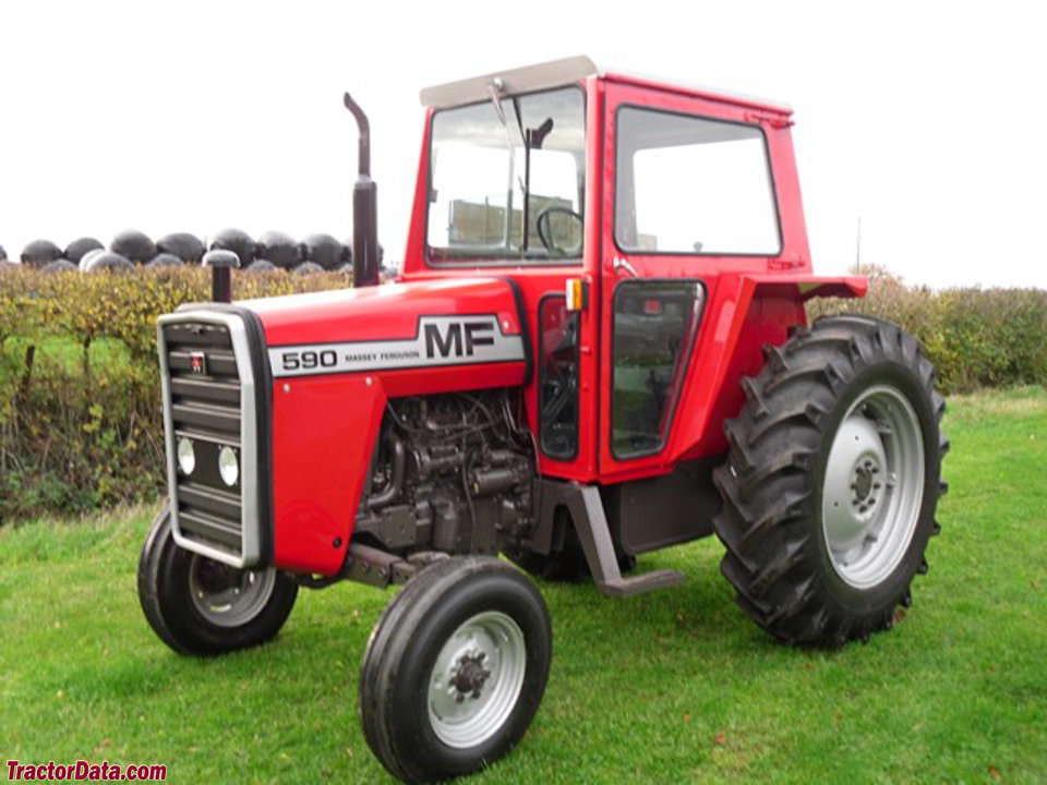 Massey Ferguson 590