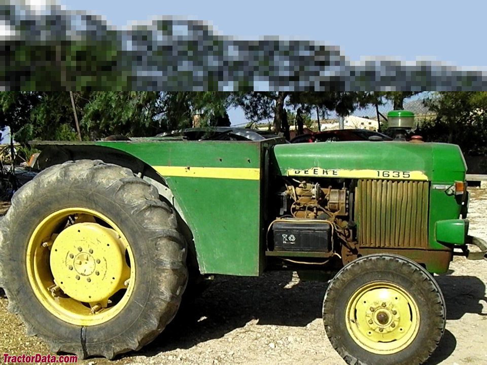 John Deere 1635