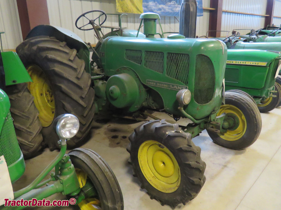 Lanz D4016 tractor.