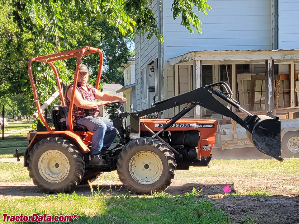 Zetor Zebra 2040, right side.