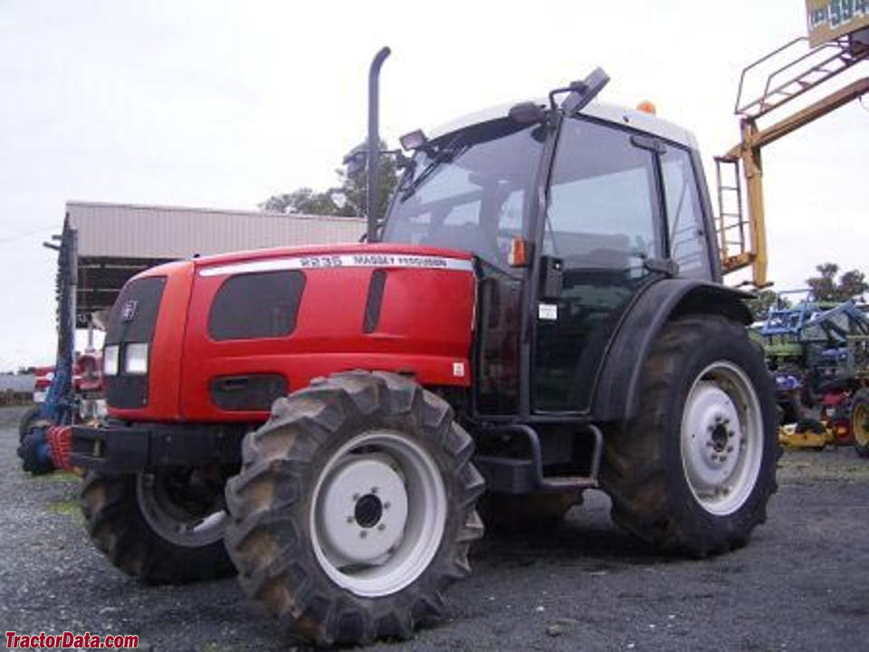 Massey Ferguson 2235