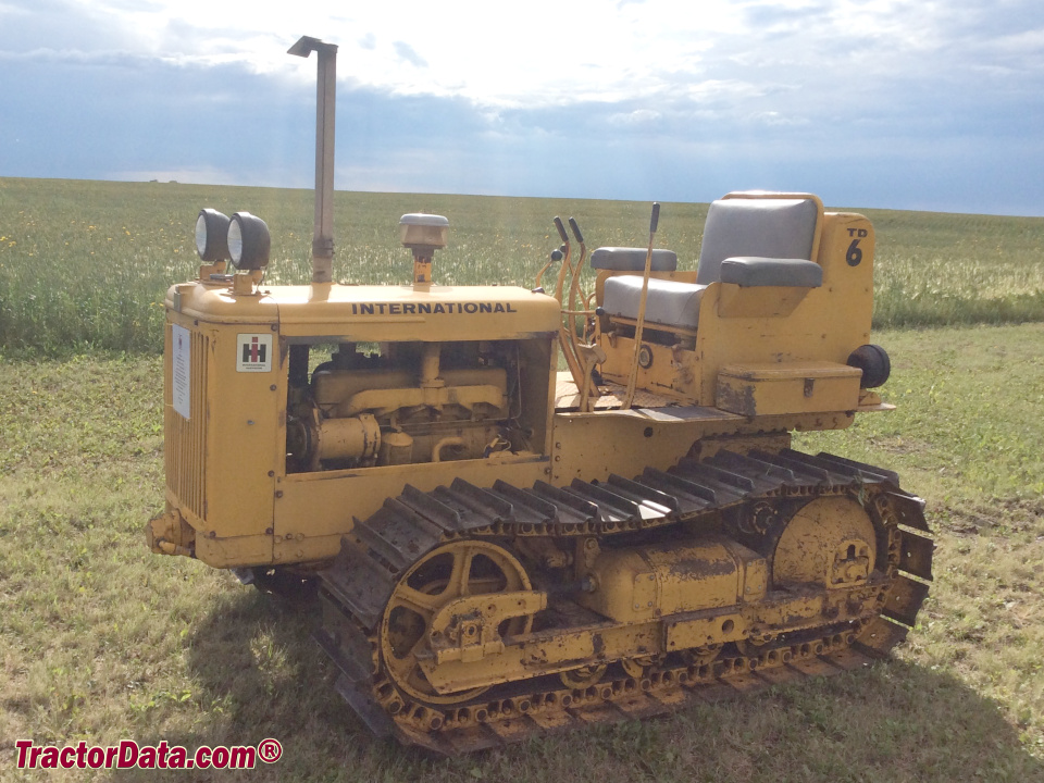International TD6 Series 62 crawler tractor.