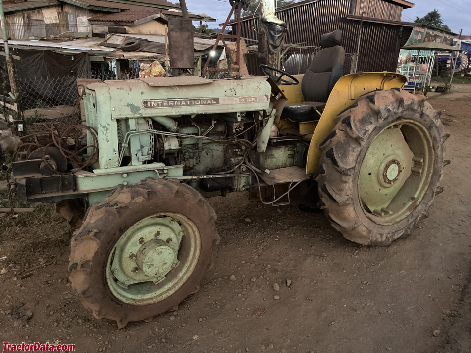 International Harvester 454E