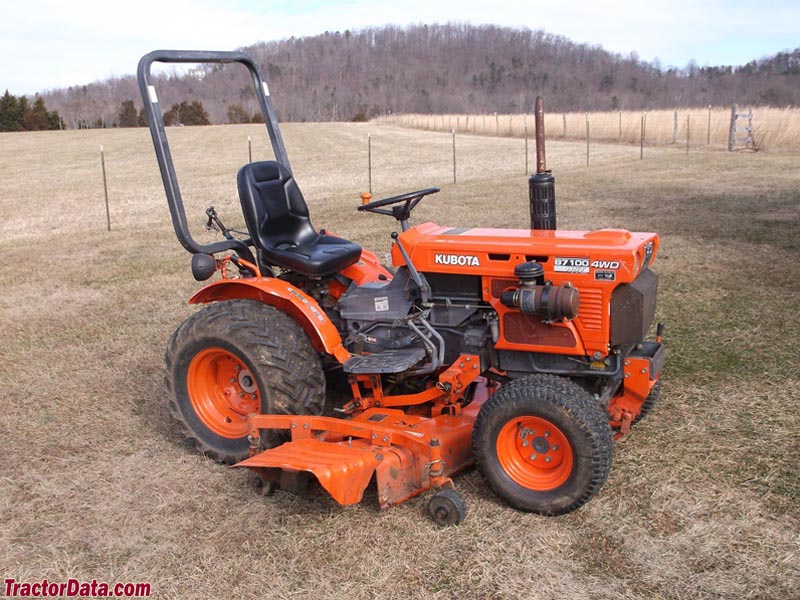 Kubota B7100HST, right side.