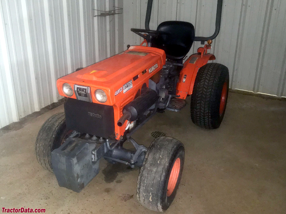 Kubota B7100HST tractor photos information
