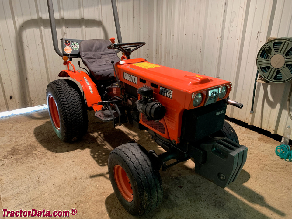 TractorData.com Kubota B7100HST tractor photos information