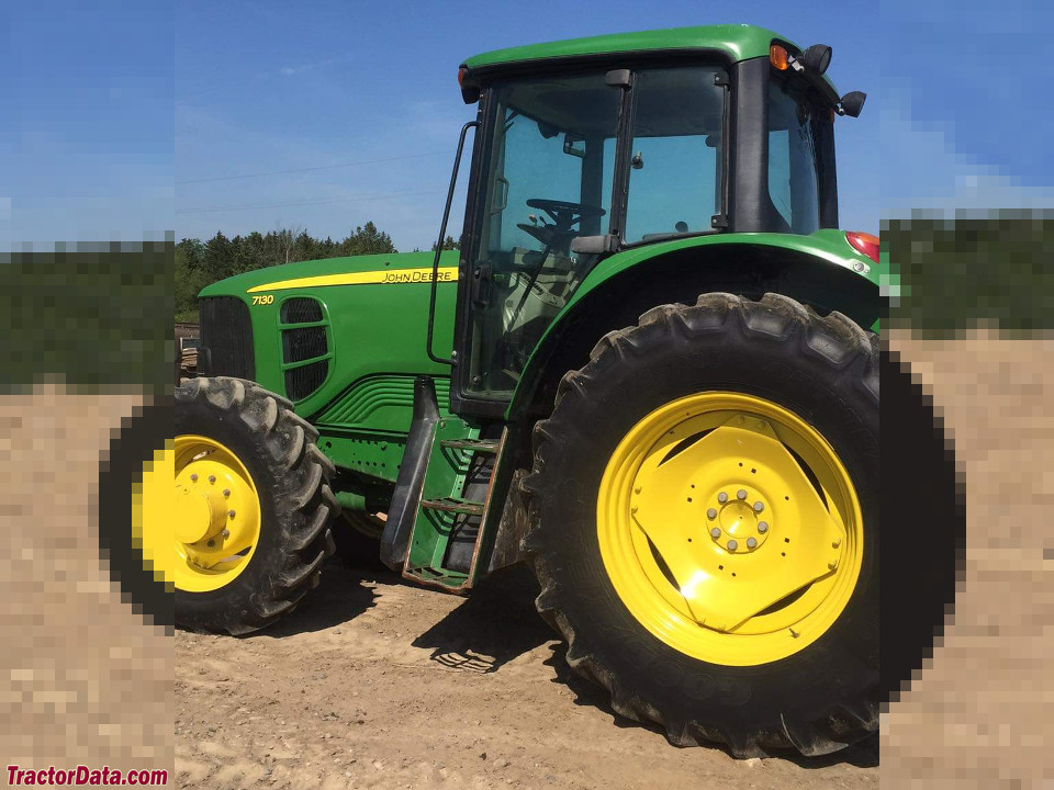 John Deere 7130