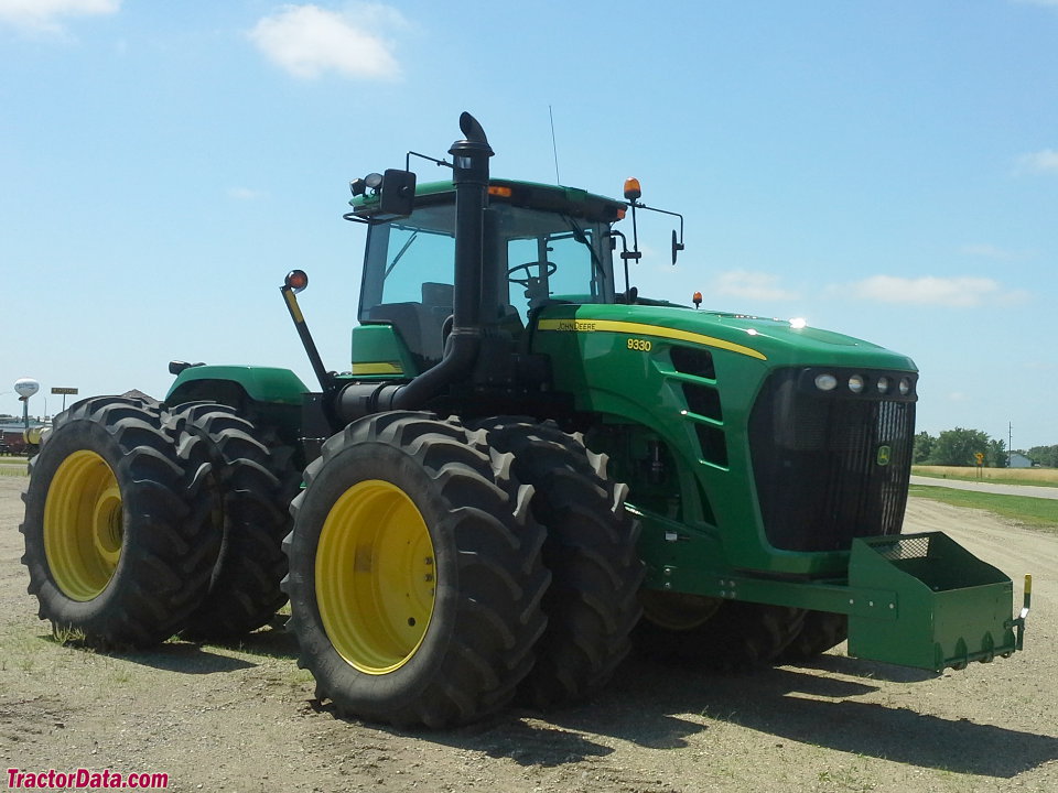 John Deere 9330