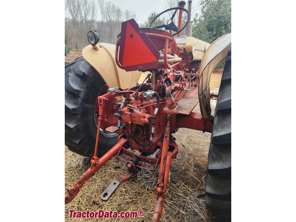 J.I. Case 810-B standard-front tractor.