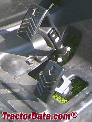 John Deere 2320 transmission controls