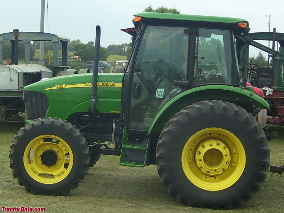 John Deere 5625