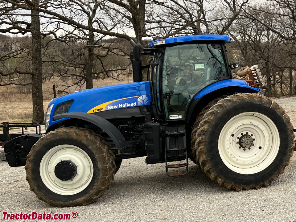 New Holland T7060, left side.