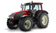 Valtra T131 tractor photo