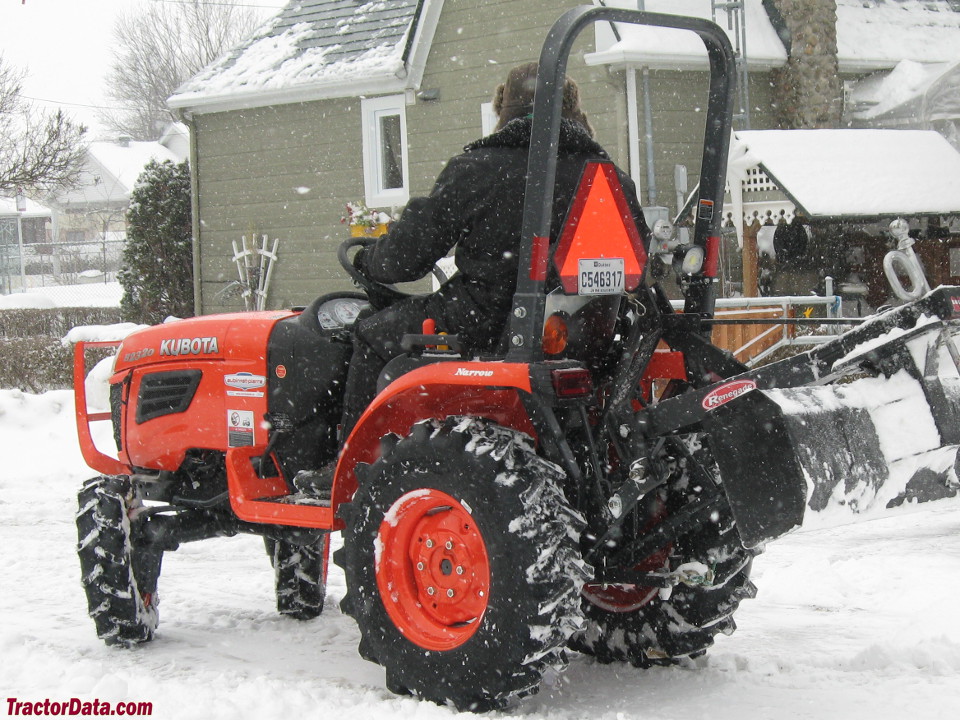 Kubota B2320N