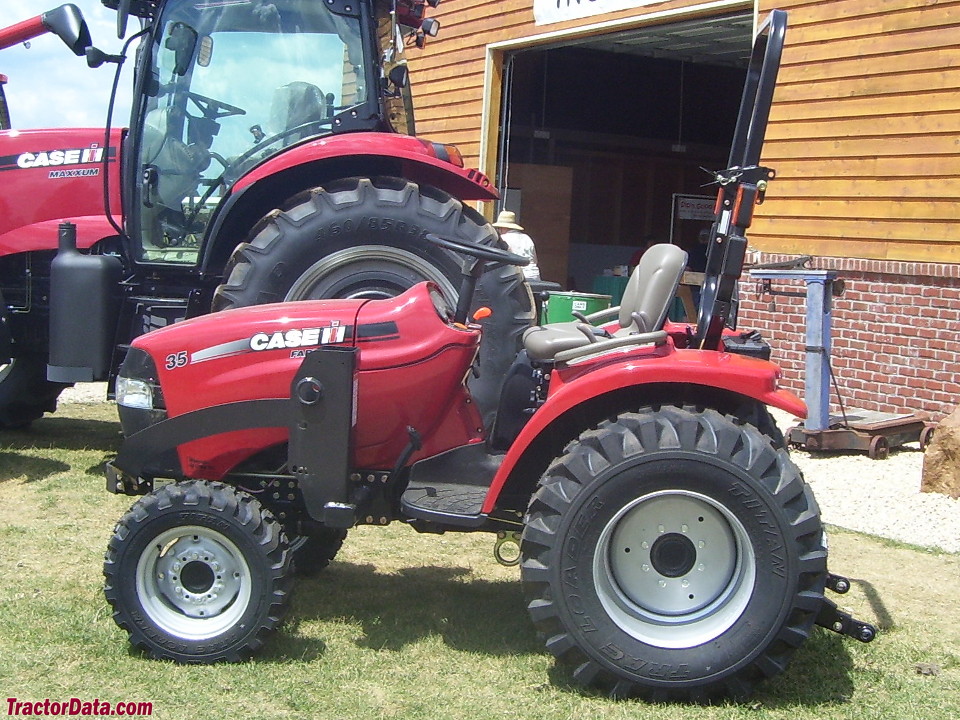 CaseIH Farmall 35