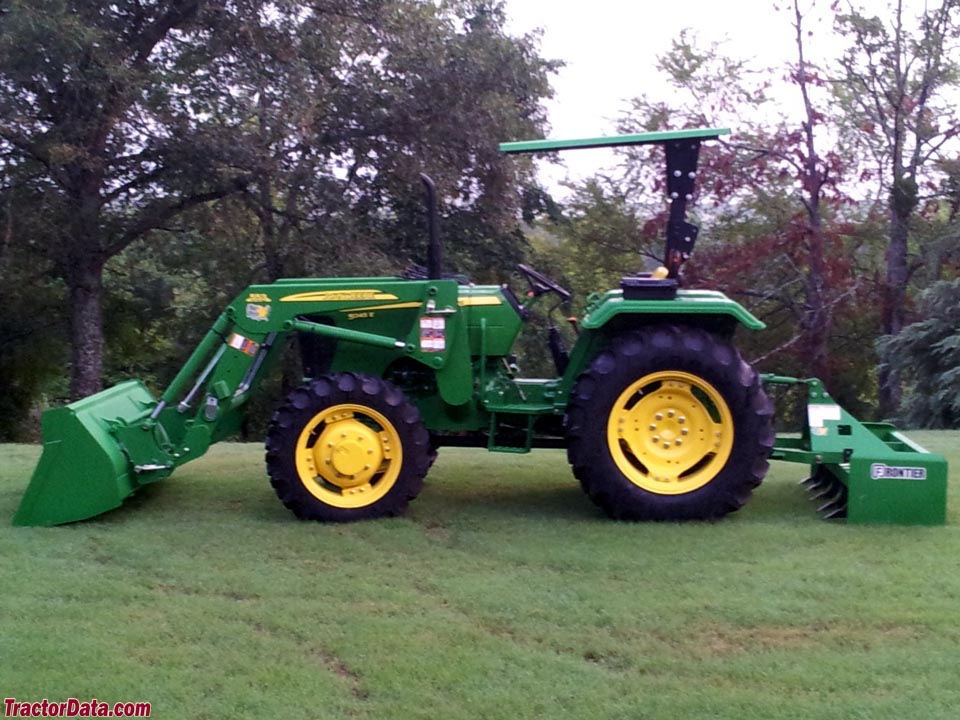 John Deere 5045E