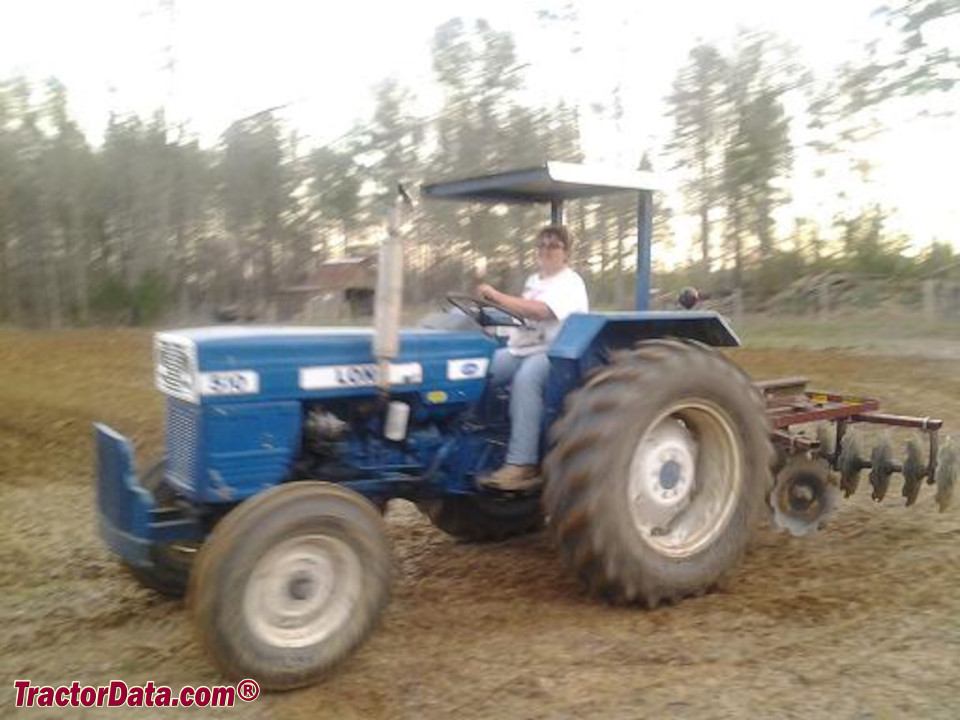 Long 510 utility tractor.