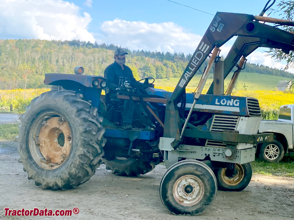 Long 910 tractor, right side.