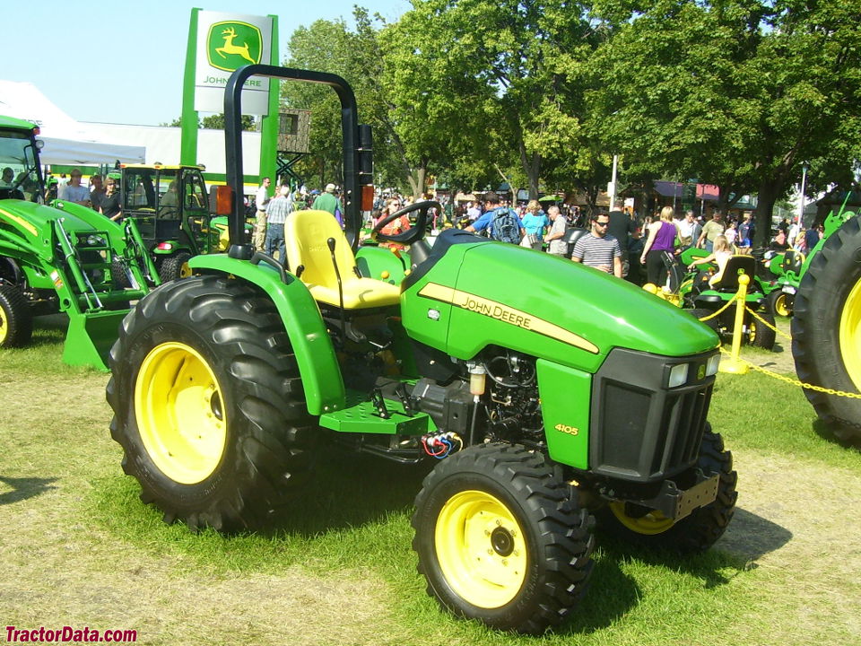 John Deere 4105