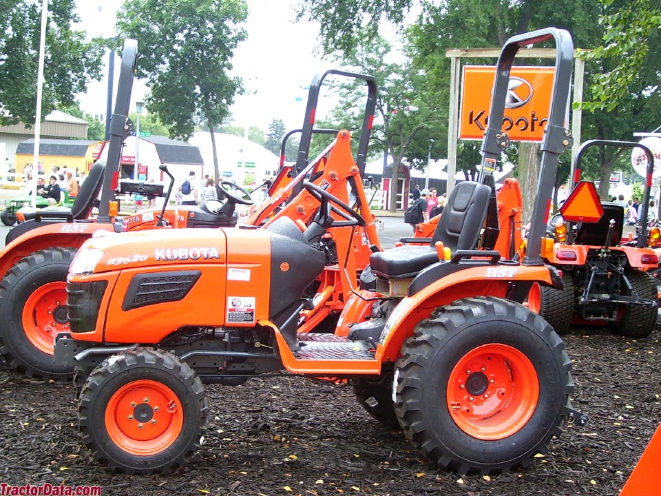 Kubota B2620, left side.