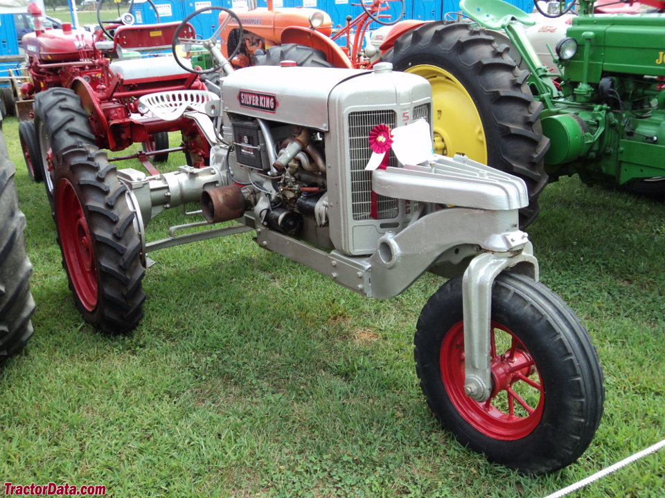 Silver King 3-Wheel R66, front view.