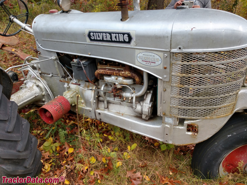 TractorData.com Silver King R42 Row-Crop tractor photos information