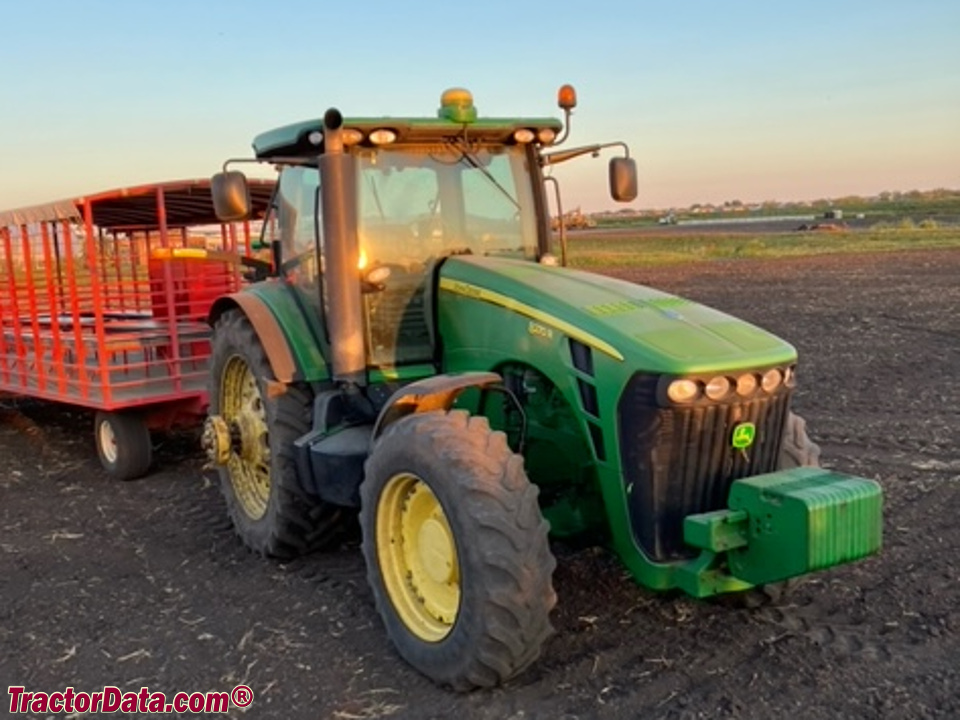 John Deere 8270R